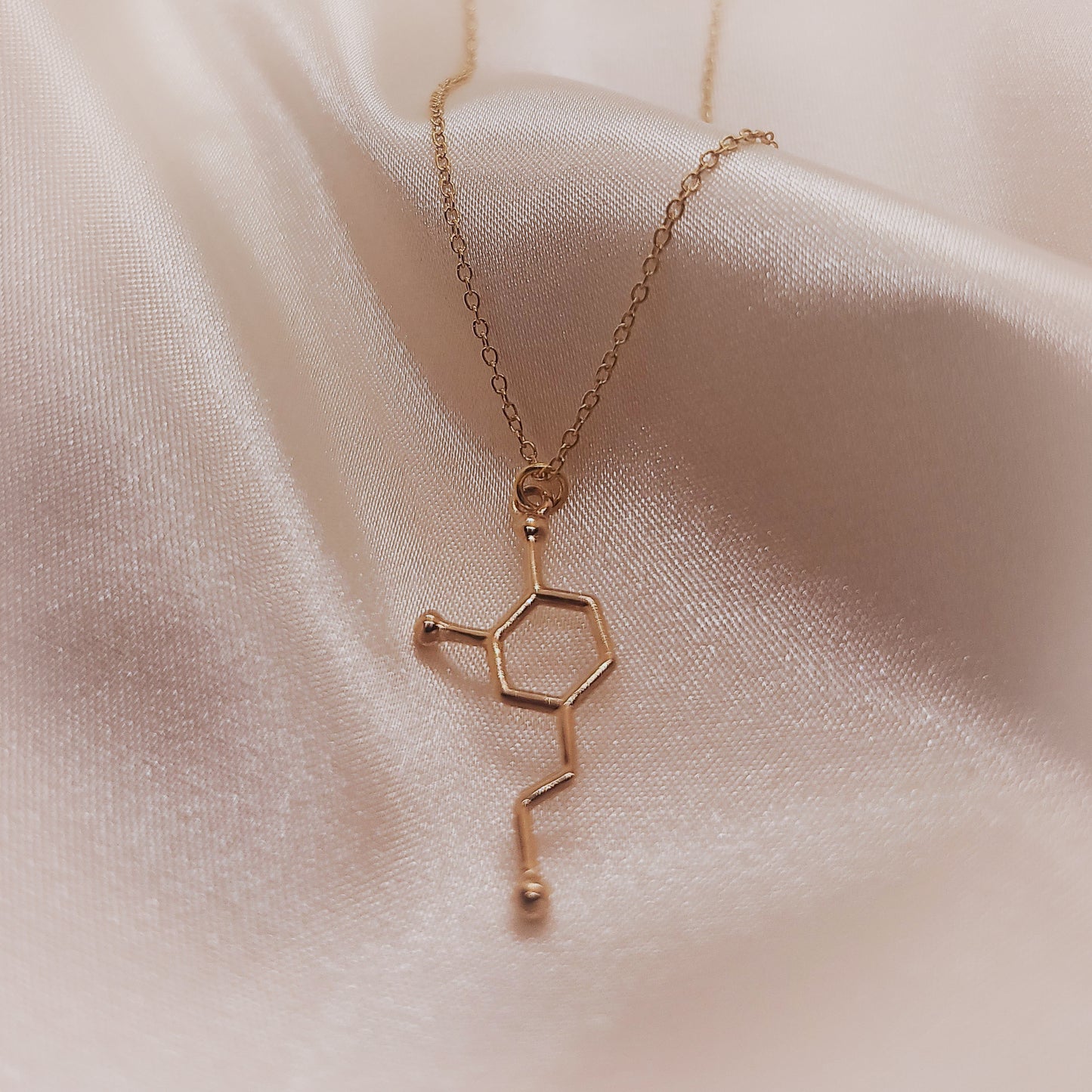 Colier Dopamine din argint placat cu aur 24K